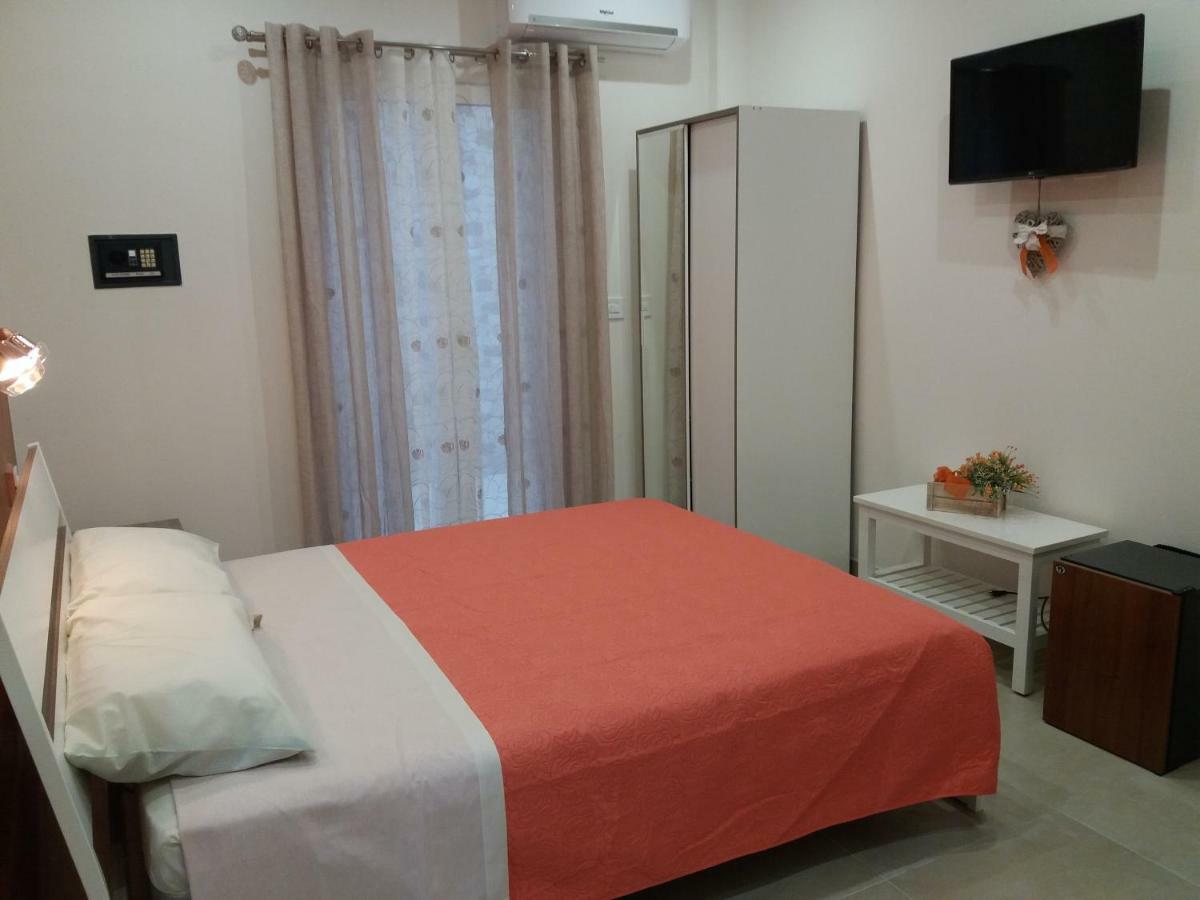La Dimora Di Vituccio B&B อาเวตรานา ภายนอก รูปภาพ