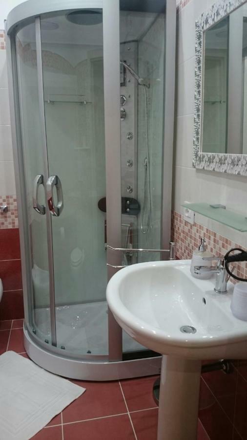 La Dimora Di Vituccio B&B อาเวตรานา ภายนอก รูปภาพ