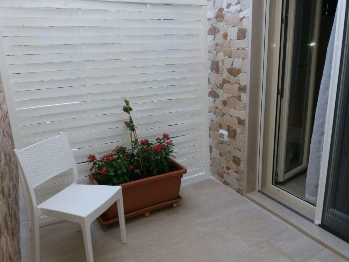La Dimora Di Vituccio B&B อาเวตรานา ภายนอก รูปภาพ